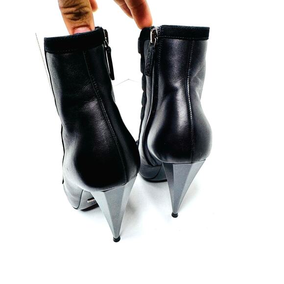 Gucci Black Caged Nappa Kid Scamosciato Elastic Olimpia Open Toe Booties 36.5 - Picture 6 of 10